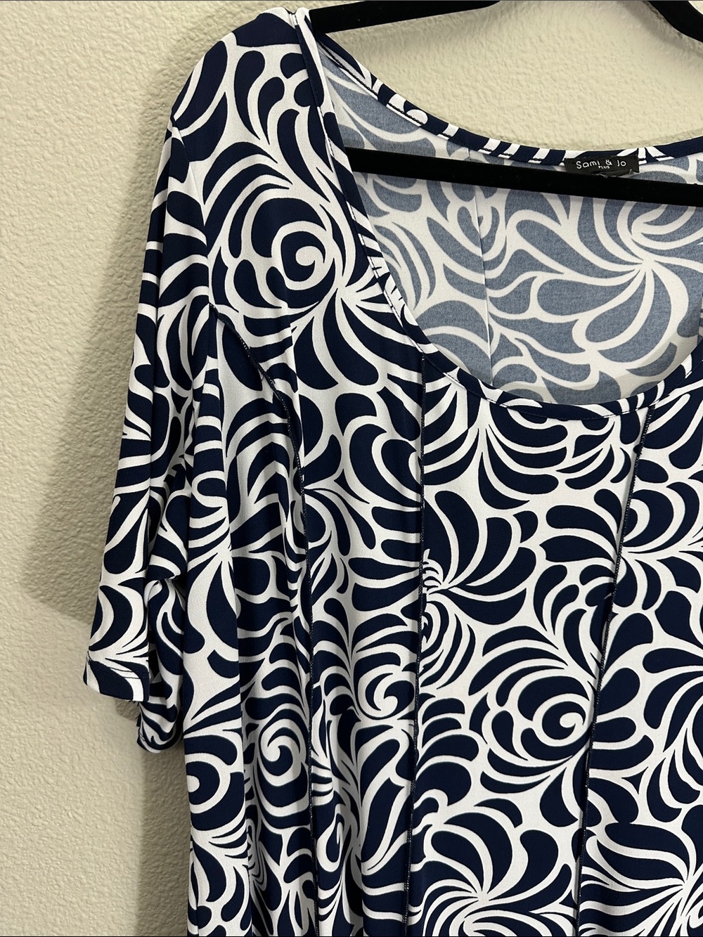 Sami & Jo Deep Navy Blue and White Floral Swirl A-Line Dress - Picture 2 of 8